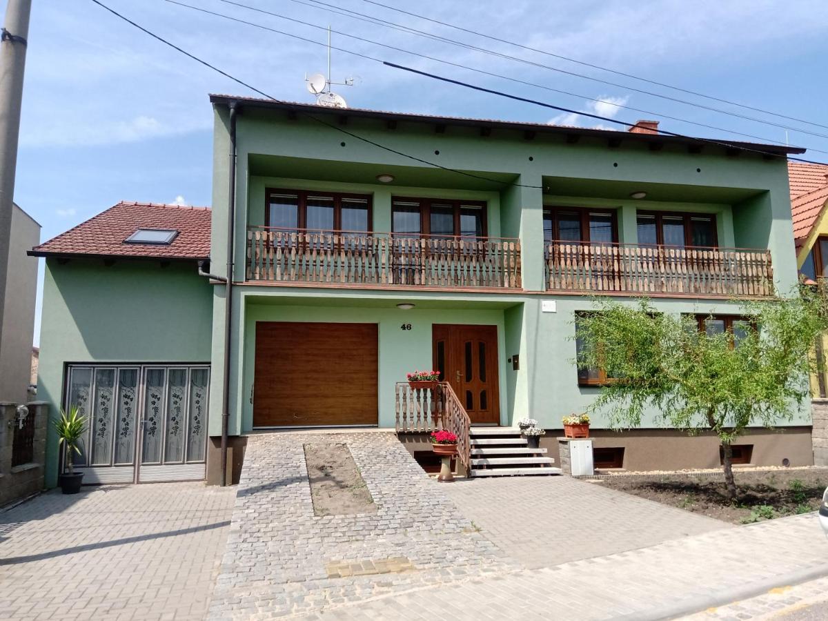 U Hradeb Daire Mikulov Dış mekan fotoğraf